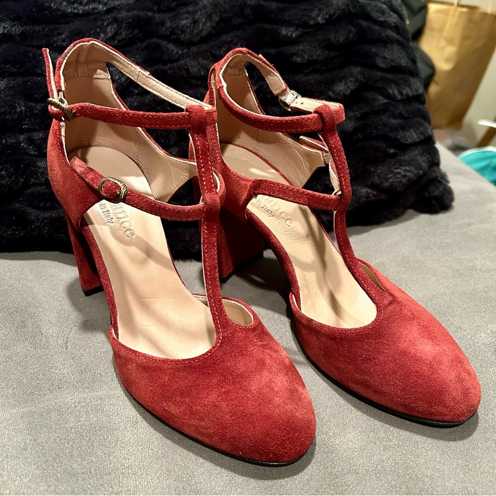 Sundance T Strap Suede Heels Made In Italy Leather Burgundy Womens 7 US/37 EU